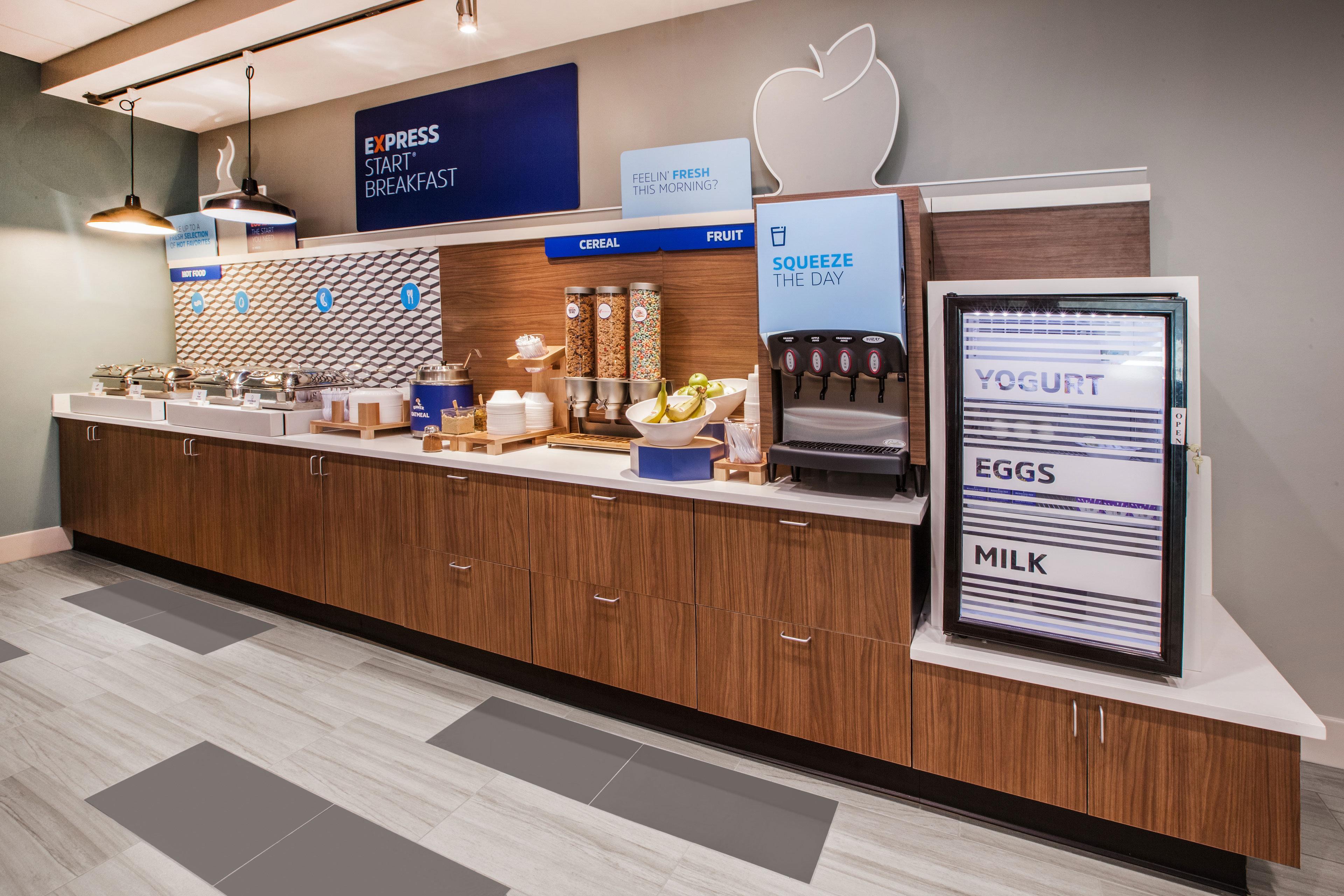 Holiday Inn Express Hotel & Suites Saginaw By Ihg Extérieur photo