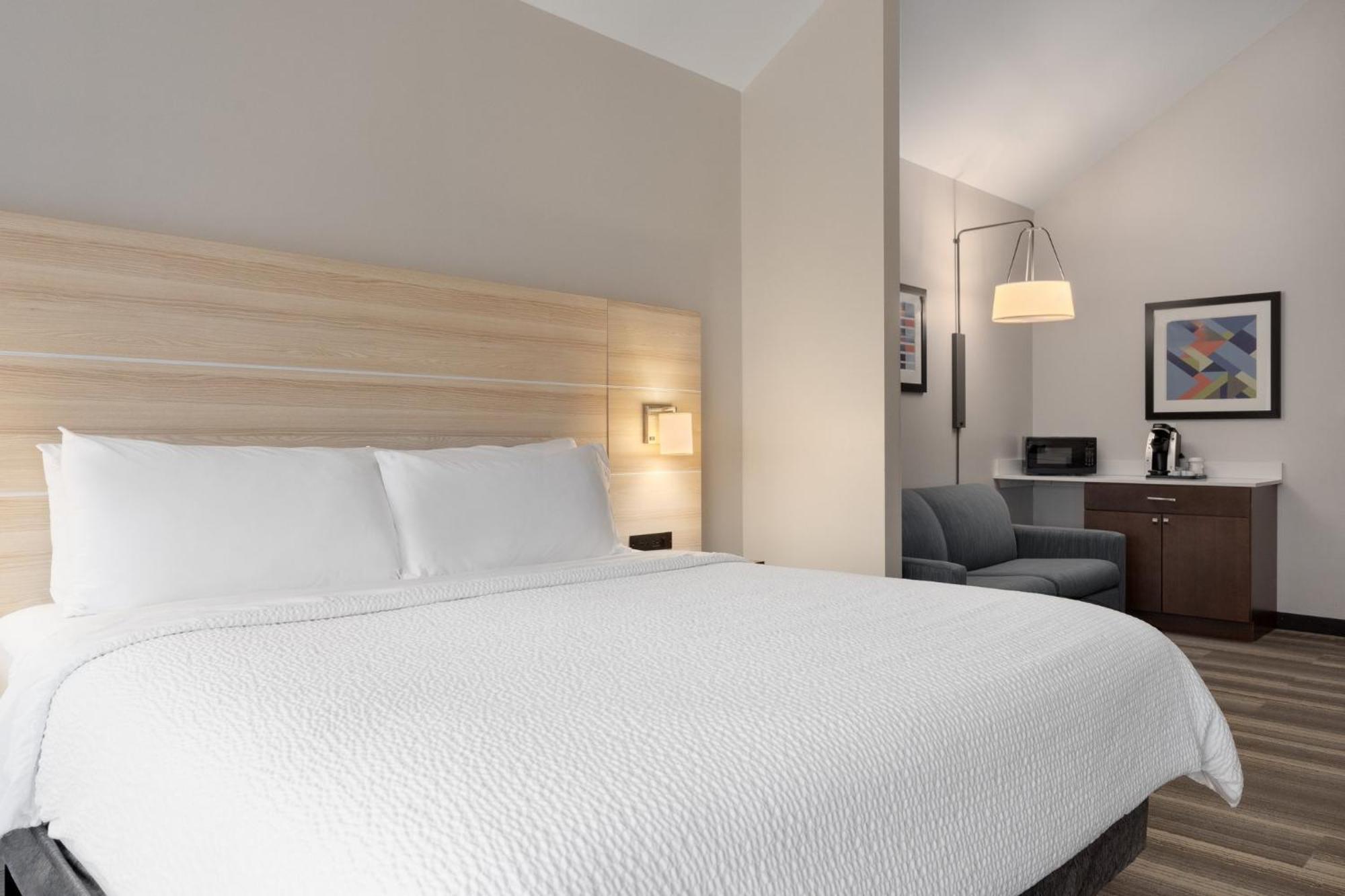 Holiday Inn Express Hotel & Suites Saginaw By Ihg Extérieur photo