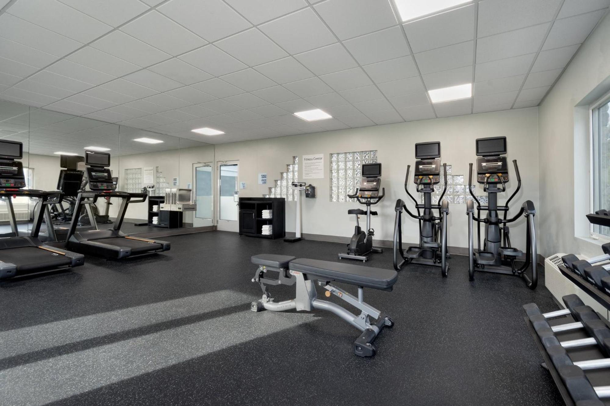 Holiday Inn Express Hotel & Suites Saginaw By Ihg Extérieur photo